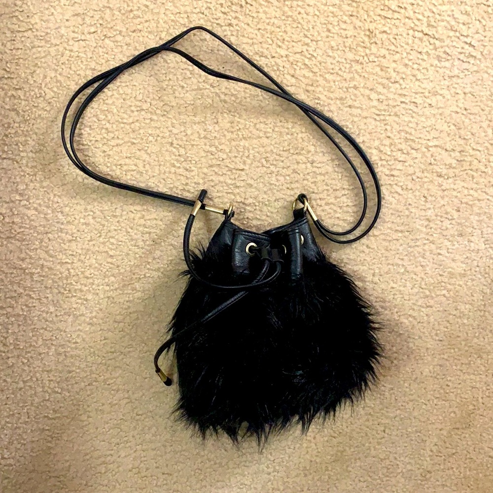 Faux fur bucket bag